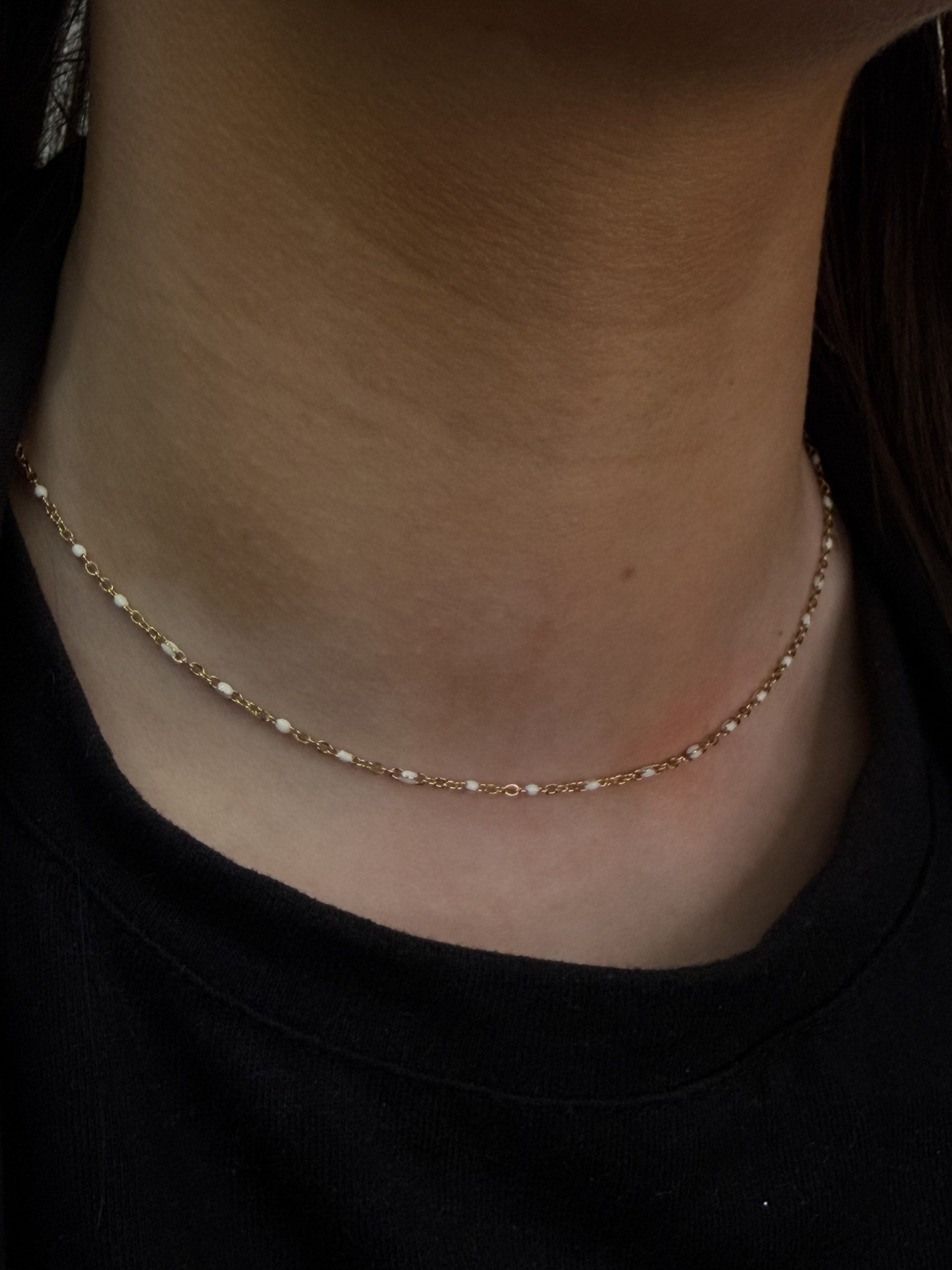 COLLIER RÉSINE DORÉ BLANC