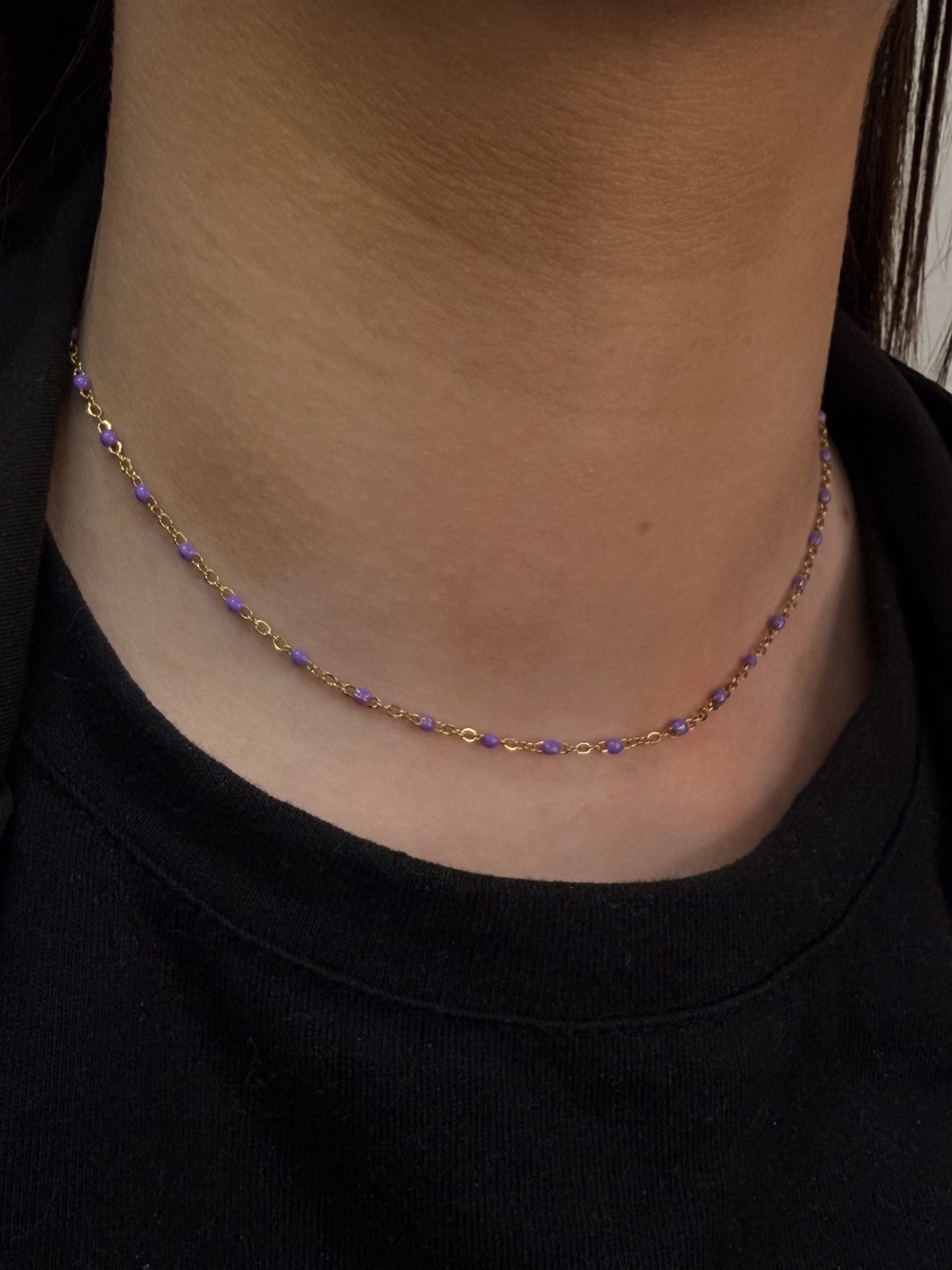 COLLIER RÉSINE DORÉ VIOLET