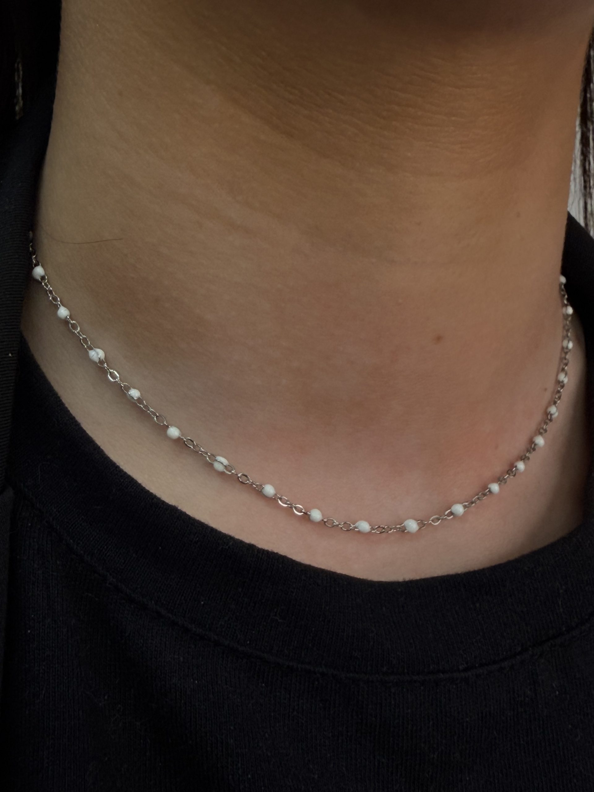 COLLIER RÉSINE ARGENTÉ BLANC